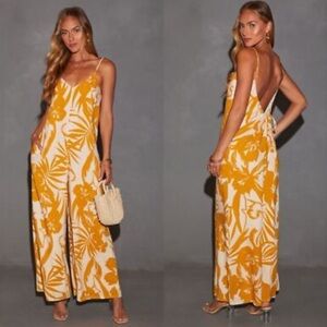 NWT‎ VICI Waikiki Tropical Print Relaxed Jumpsuit In Orange - Roomy Size S